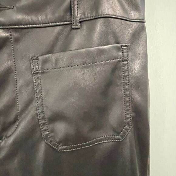 Loft Black Faux Leather Wide Leg Cropped Pants Size 10 Imitation - Picture 4 of 5